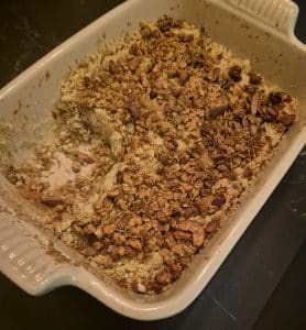 Crumble with a crunchy granola base